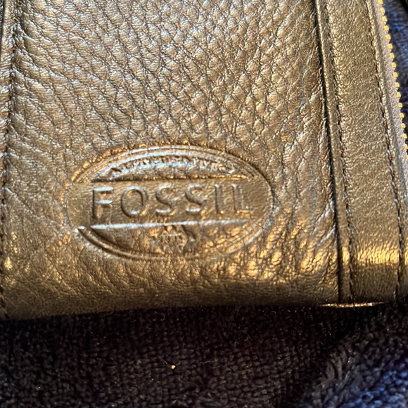 FOSSIL BIFOLD CLUTCH/WALLET - Picture 5 of 12